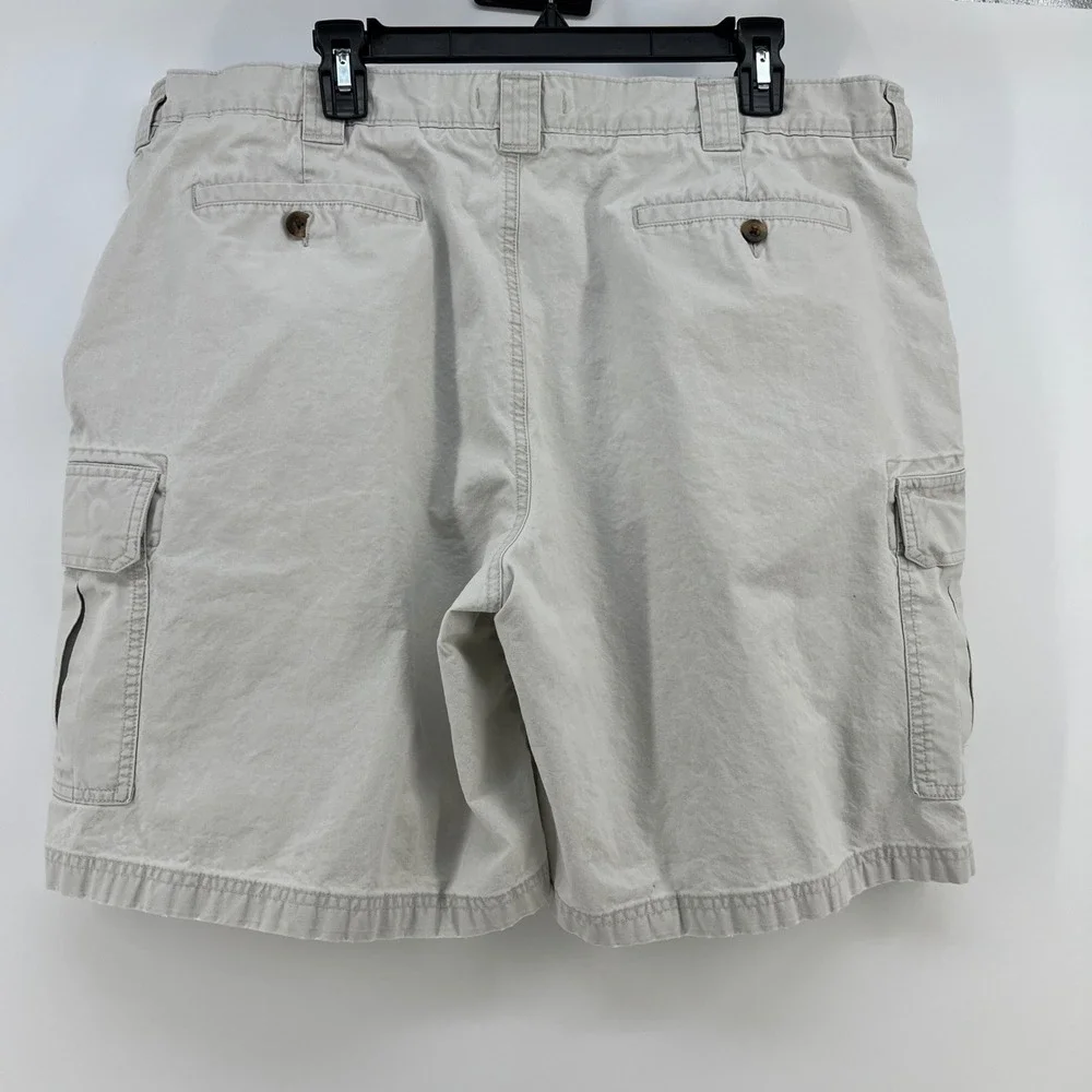 LL Bean Mens 42 Natural Fit Cargo Shorts Khaki Tan‎ Cotton
